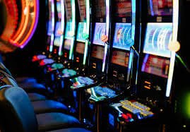 Bàn chơi Live Casino trực tuyến tại op88 với dealer thực dẫn dắt